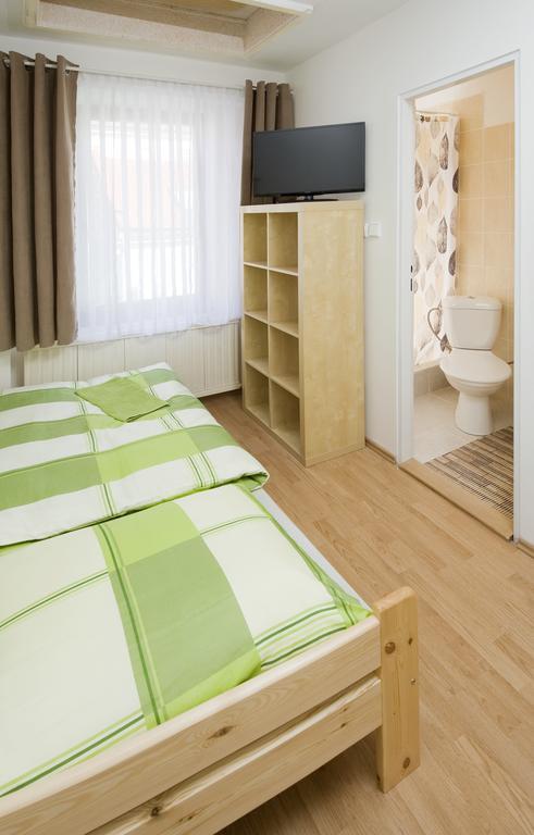 Penzion Ostrava-Levne Ubytovani Exterior foto
