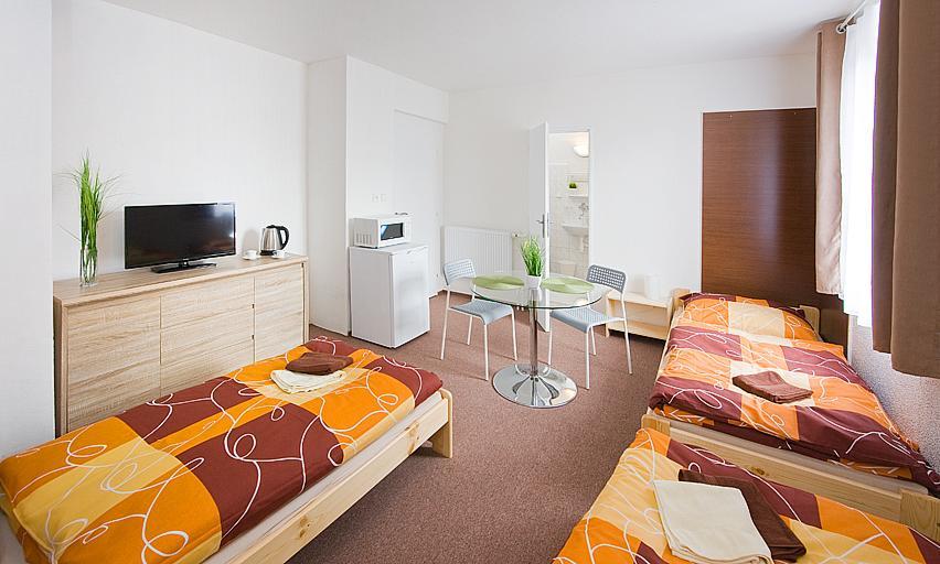 Penzion Ostrava-Levne Ubytovani Exterior foto