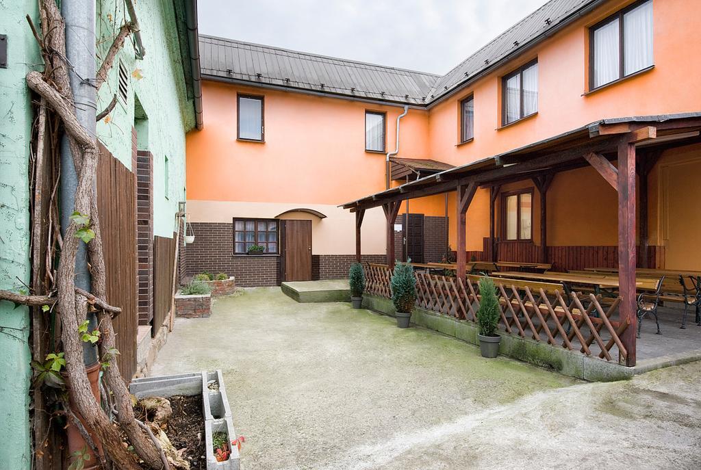 Penzion Ostrava-Levne Ubytovani Exterior foto